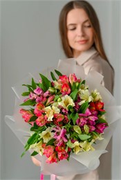 15 альстромерий микс в упаковке 2563147