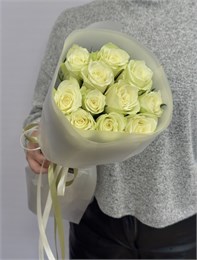 Белые розы Кения 40см в пленке (11шт) 503