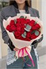 Малиновые розы Кения 40см с эвкалиптом (25шт) 45945894589 в Туле